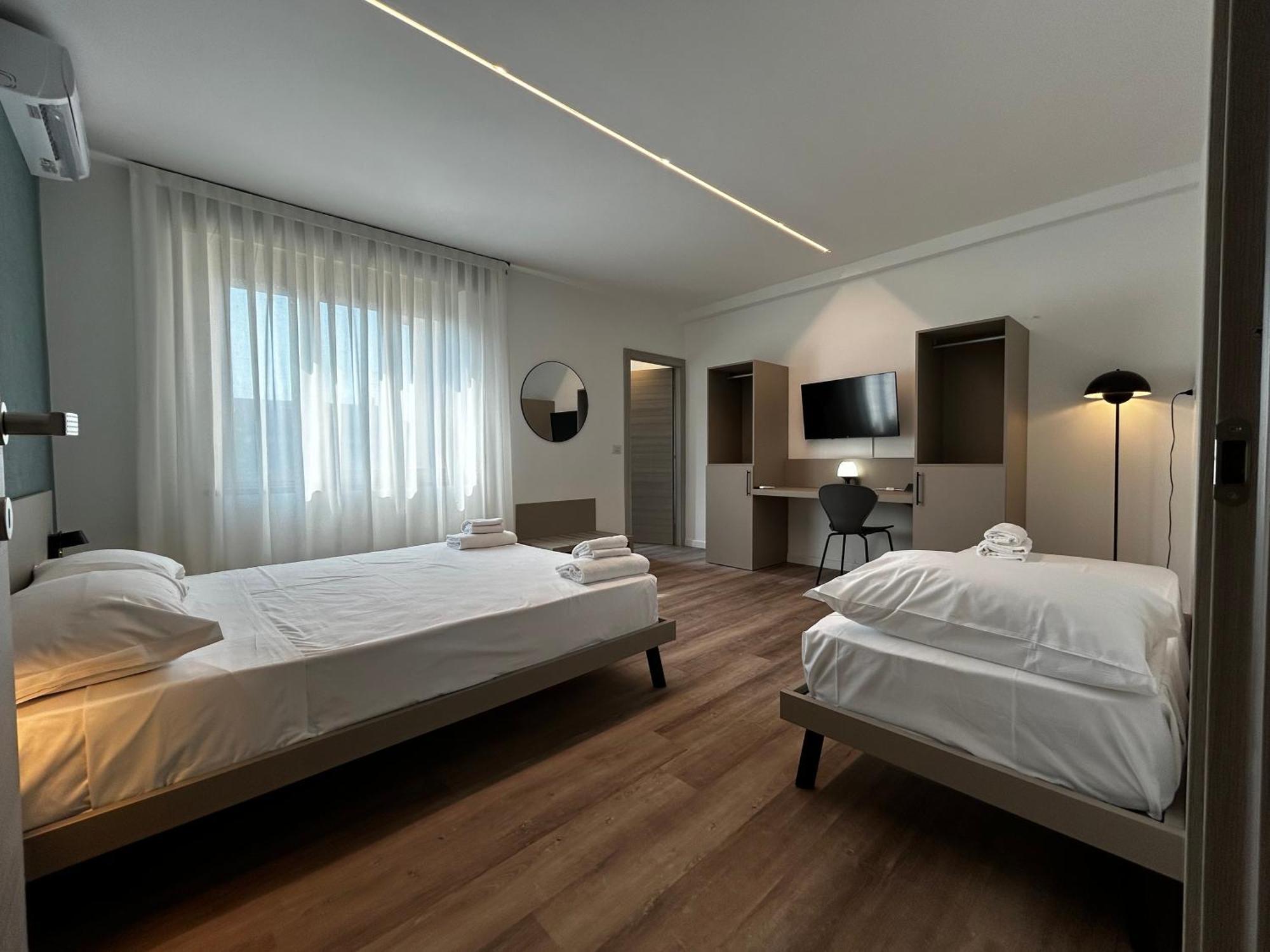 Catullo Lounge And Rooms Near The Airport Caselle  Екстер'єр фото